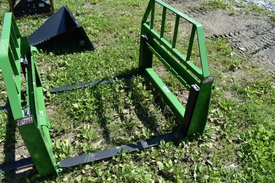 Kivel John Deere Quick Pin 2000lb Capacity Pallet Forks