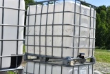 275 Gallon Liquid Tote