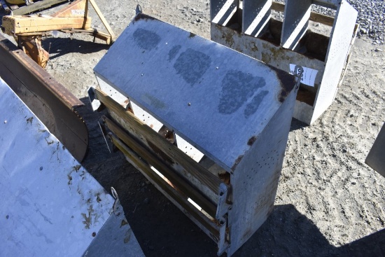 Six Compartment Nesting Box