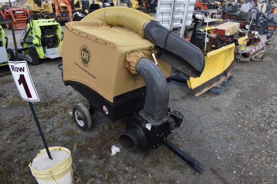 DR Leaf and Lawn Vacuum