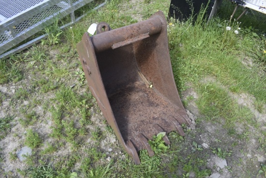CP 24" Old Style Quick Coupler Excavator Bucket