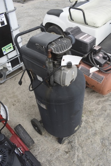 21 Gallon 125 PSI Air Compressor