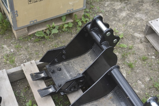 Wolverine 8" Mini Excavator Bucket