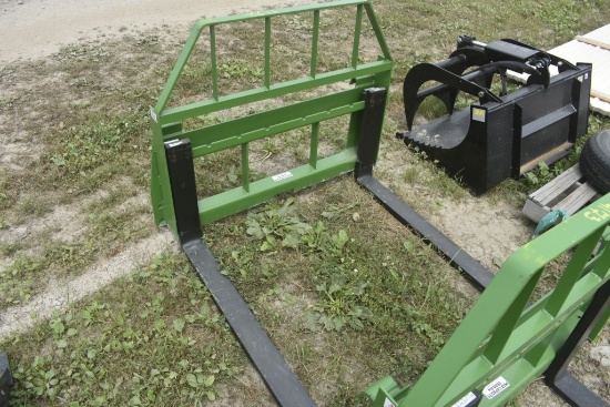 Kivel John Deere Quick Pin 3500 lb. Capacity Pallet Forks with 48" Forks