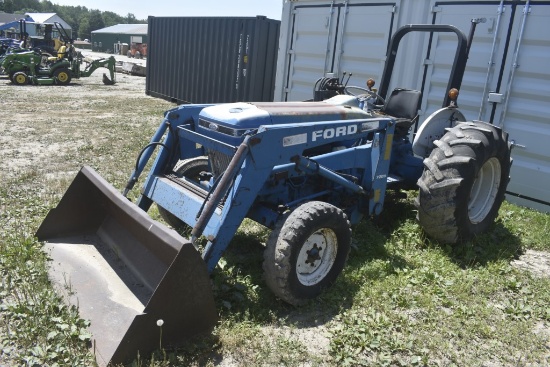 Ford 4610 Loader Tractor