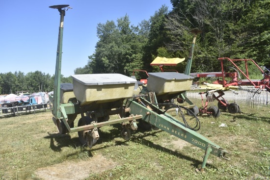 John Deere 7000 4 Row Corn Planter