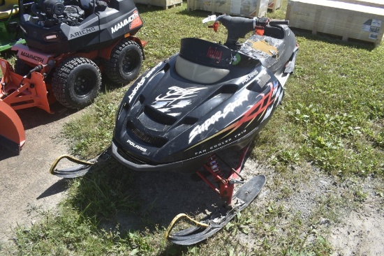 Polaris 550 Snow Mobile