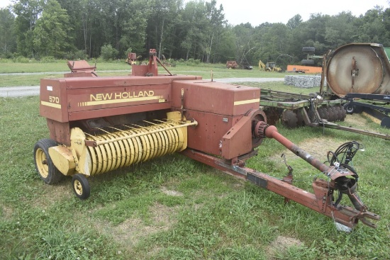 New Holland 570 Square Baler