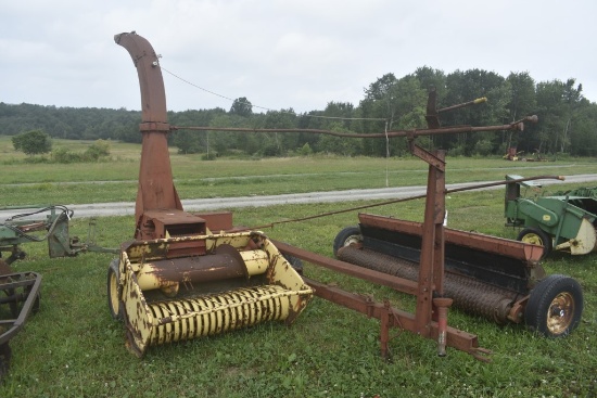 New Holland 717 Chopper Unit with Hay Pick Up Head