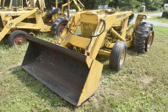 Ford 535 Utility Loader Tractor