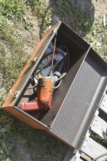Milwaukee Magnum Screw shooter In Metal Tool Box