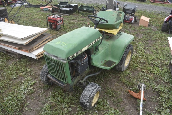John Deere 316 Lawn Tractor