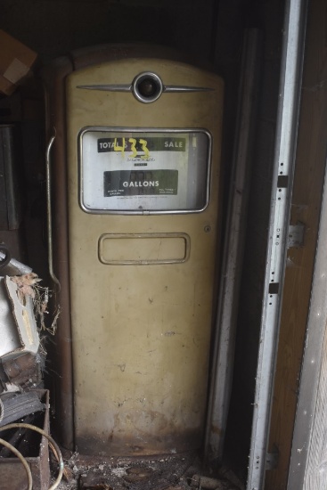 Bennett Vintage Gas Pump
