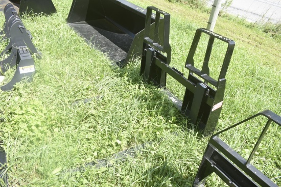 Kivel Quick Attach 4200 lb. Capacity Pallet Forks with 48" Forks
