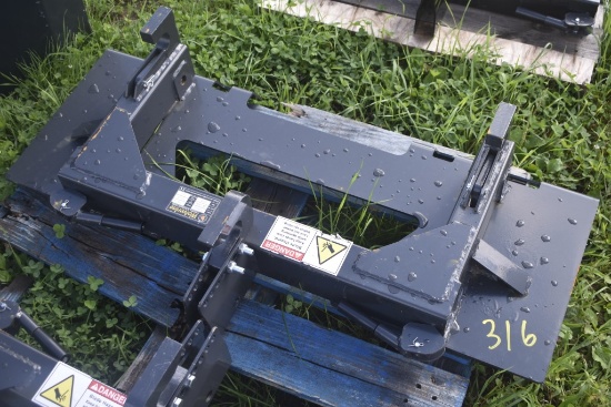 Wolverine PT-16-01C Class 1 Quick Attach to 3 Point Conversion Plate