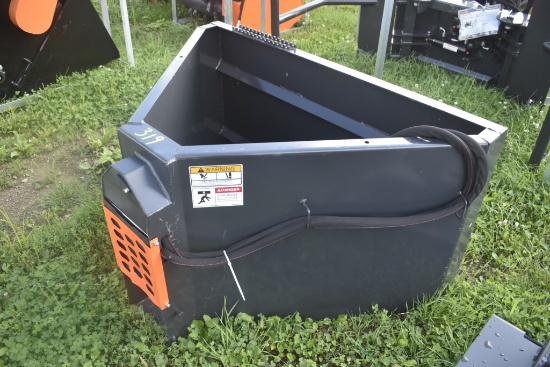 Wolverine CCT-11-148V Quick Attach 13.5 Cu. Ft. Dispensing Bucket