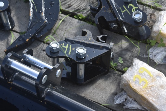 Wolverine Mini Excavator Mechanical Quick Coupler