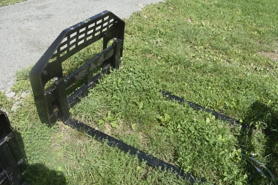 Future Quick Attach Pallet Forks with 60" Forks