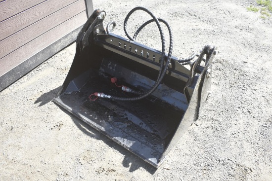 Future 39" Working Width Mini Quick Attach 4 in 1 Bucket