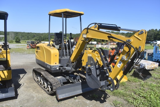 AGT Industrial MX50R Mini Excavator