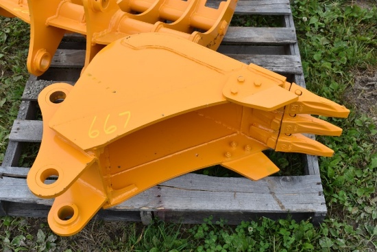Future 12" Excavator Bucket That Fits a CAT 305