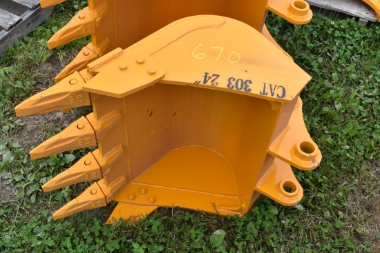 Future 24" Excavator Bucket that Fits a CAT 303