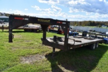 2000 Pequea G-10 Gooseneck Trailer