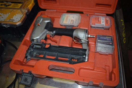 Paslode T250S-F16P 16 Gauge Straight Finish Nailer in Case