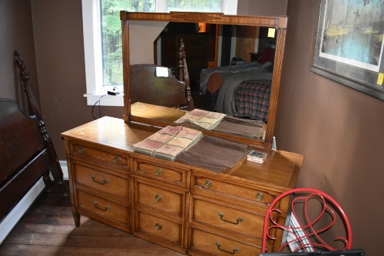 9 Drawer Dresser with Mirror