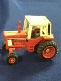 IH 1086 Mini Tractor with Metal Stack