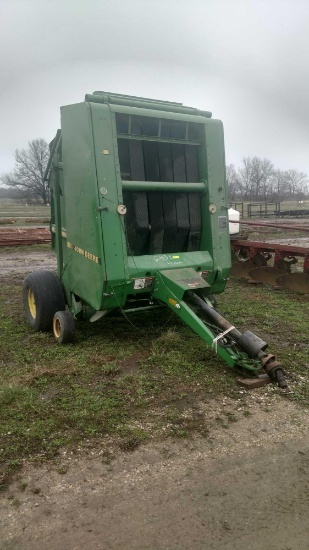 John deere 435 round baler