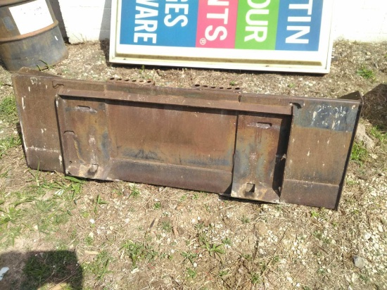Skid steer smooth bucket