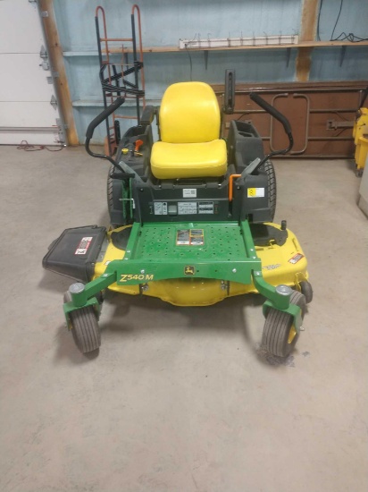 John Deere Z540M with Accel deep 48 inch cut ONLY 33 hrs
