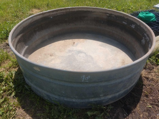 Large round water tank