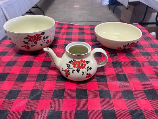 Hall tea pot and mixing bowls
