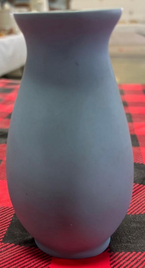 Wedgewood 5 1/2 inch vase