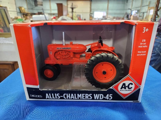 Allis Chalmers WD 45 tractor