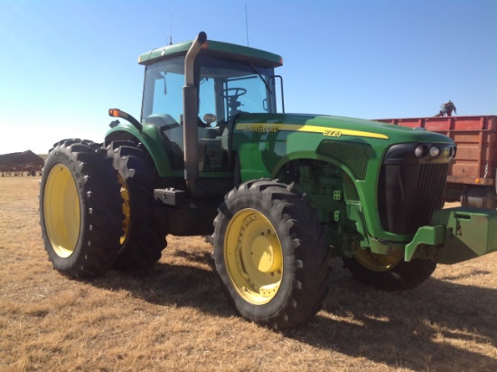 2002 John Deere 8220