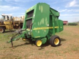 John Deere 567 Mega Wide Round Baler