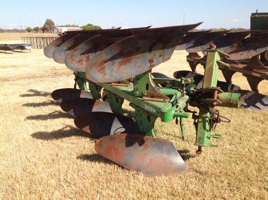 John Deere 4200 Roll Over Plow 18"