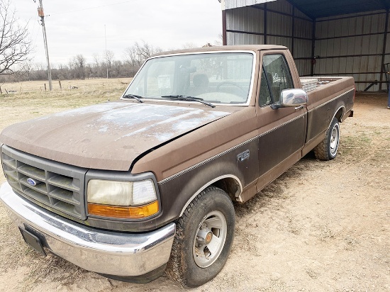 1992-Ford F-150 XL Pickup SN: 02848 - Not Running - will mail title