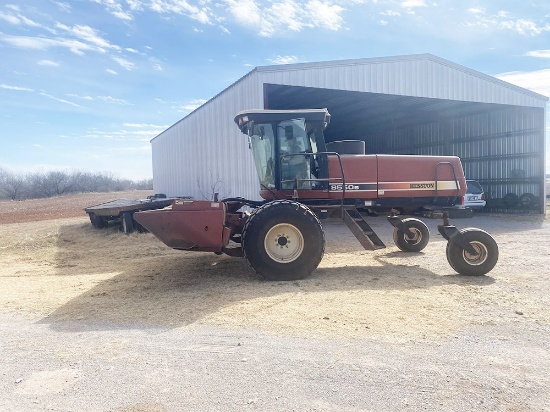 Hesston 8550s -  With Disc Head -  Only 1,574 Hrs. showing - Barn kept and Clean - SN-HL4621