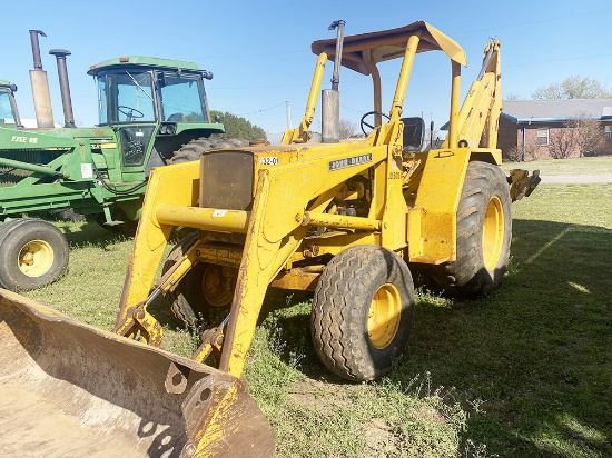 Deere 500 C Backhoe - Runs and Digs - City owned - SN 336088
