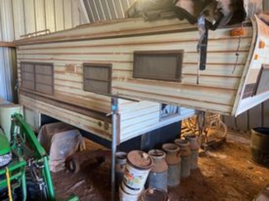 Overhead Camper for pickup