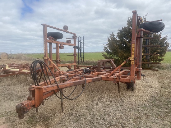 24ft Sunflower Folding Chisel Plow with harrows