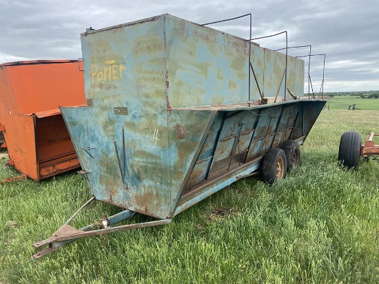 16ft Bulk Cattle Feeder