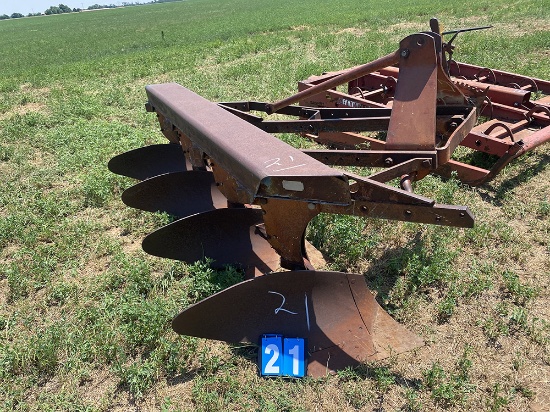 4 Bottom 3pt Plow