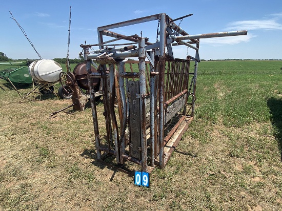Cattle Squeeze Chute
