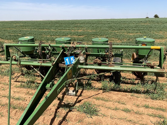 John Deere 1240 Planter, Barn Kept