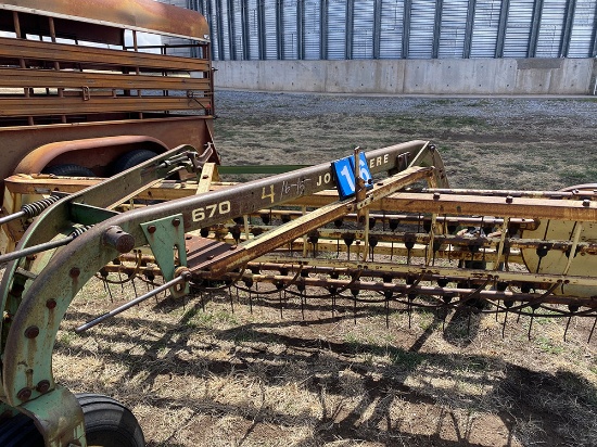 Lot 16, Deere 670 Hay Rake